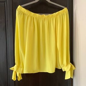 Off-the-Shoulder top